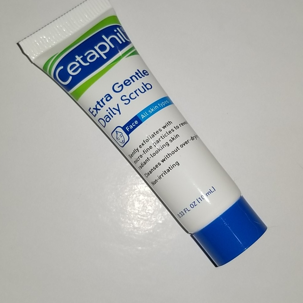 4/25 bundle item. Cetaphil Scrub
